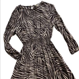 H&M Animal Print Mini Dress with Elastic Waist Size 6